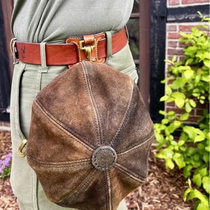 Handgefertigtes Gürtelholster aus Leder im Detail