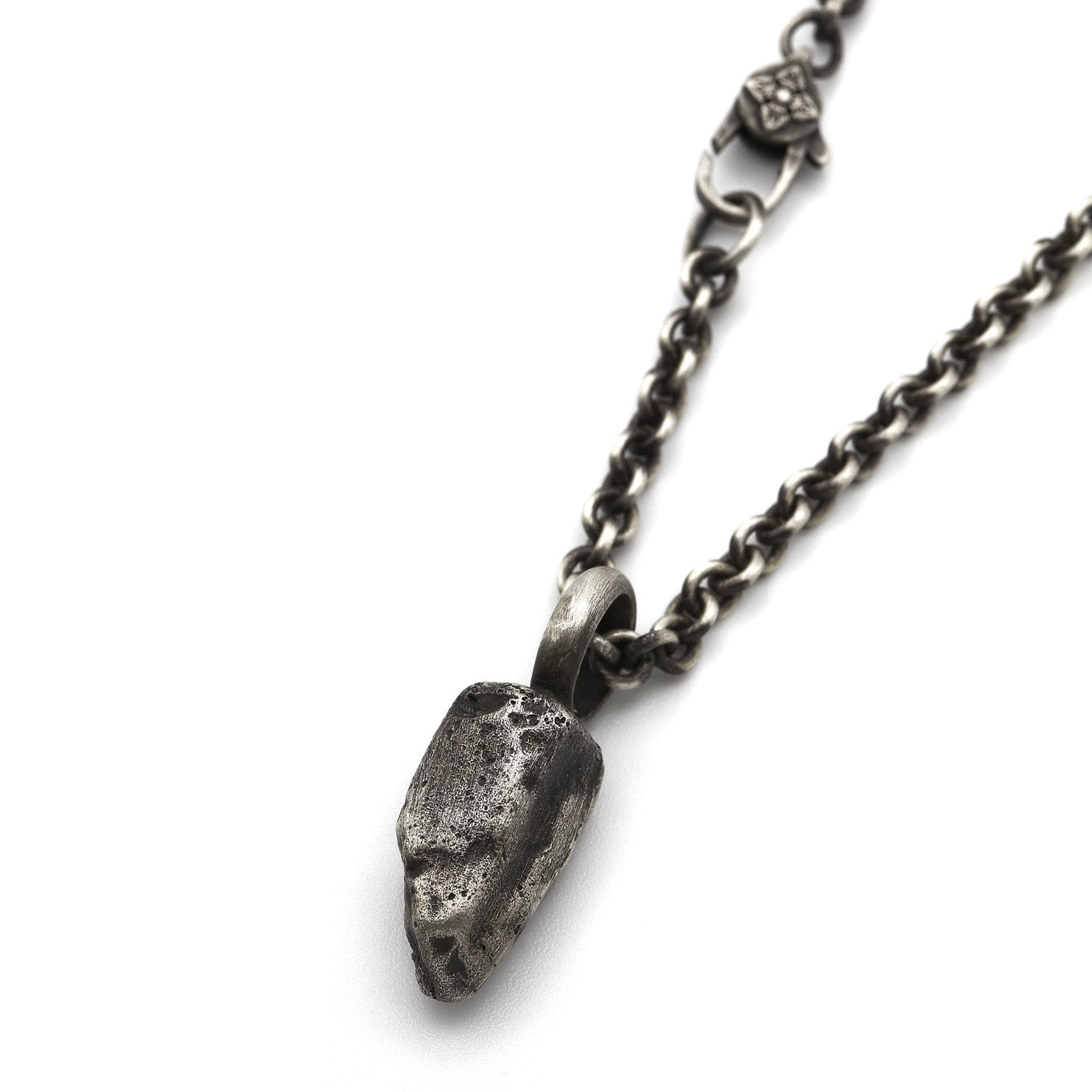 Halskette aus Silber massiv oxidiert Brighton England Kieselsteinoptik